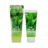 Пенка-скраб для лица Pure Clean Green Tea Scrub Foam Cleansing 3W CLINIC, 180 мл																