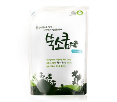 Кондиционер для белья жидкий в мягкой упаковке Fabric Softener Ssook Soo Qoom, 1,6 л